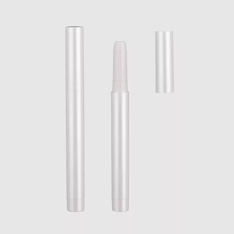 Pensil bibir atau mata 2-in-1 dengan kemasan rautan