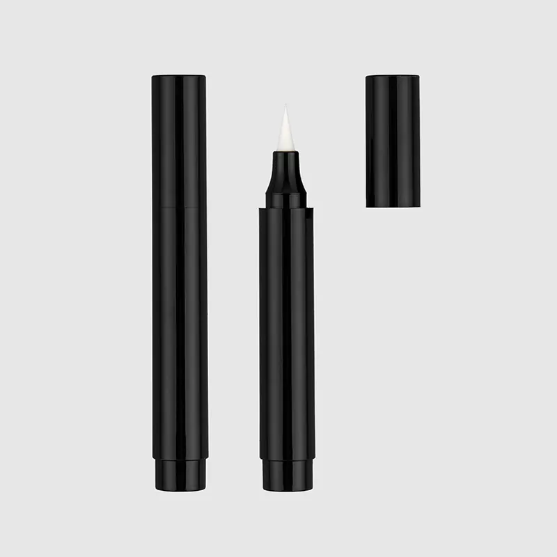 Eyeliner cair sayap tebal dengan kemasan ujung kapas