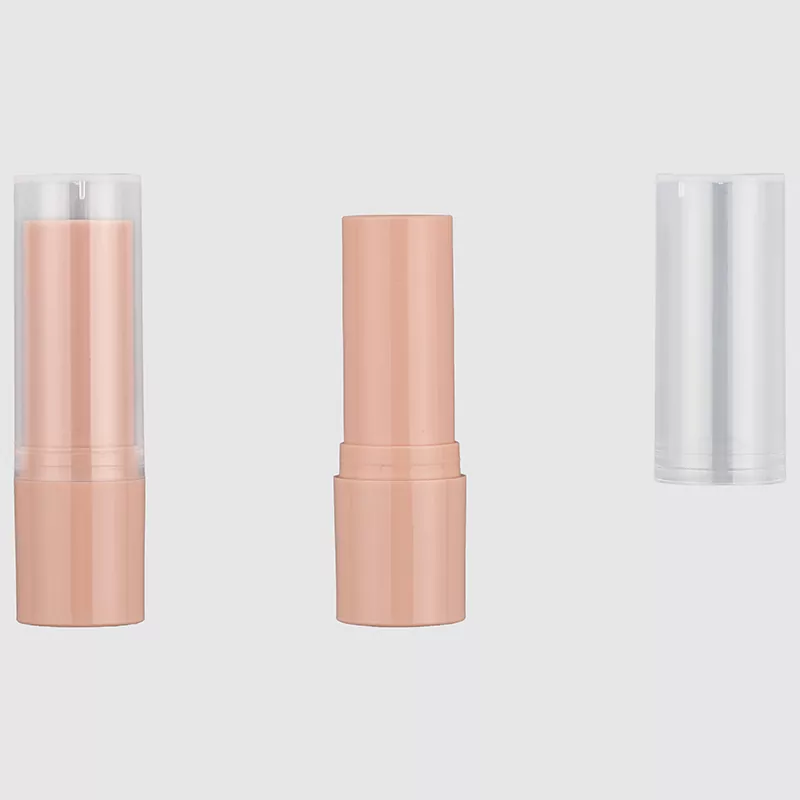 Lipstik atau balsem dengan kemasan tongkat multi guna